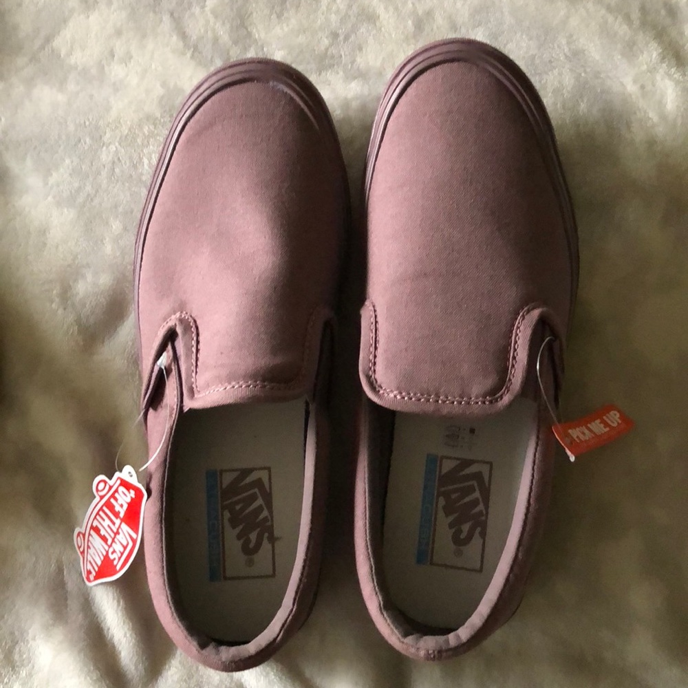 Vans slip-on NWT in box- MAUVE-RARE size 9 wmns